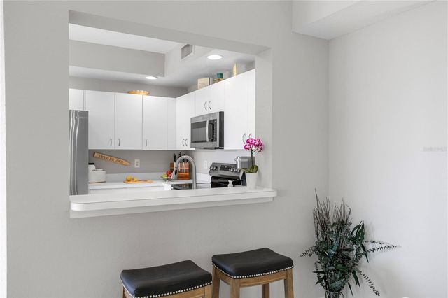 4750 DOLPHIN CAY LANE S 107, St Petersburg, FL 33711