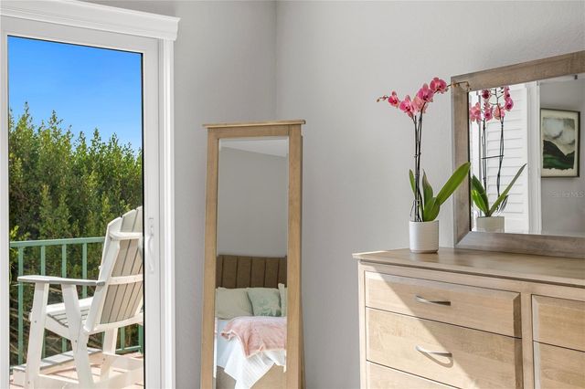 4750 DOLPHIN CAY LANE S 107, St Petersburg, FL 33711