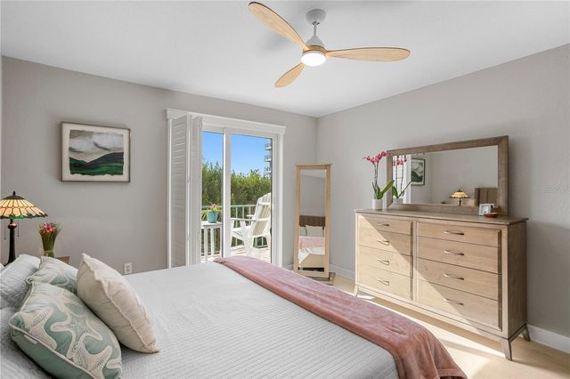 4750 DOLPHIN CAY LANE S 107, St Petersburg, FL 33711