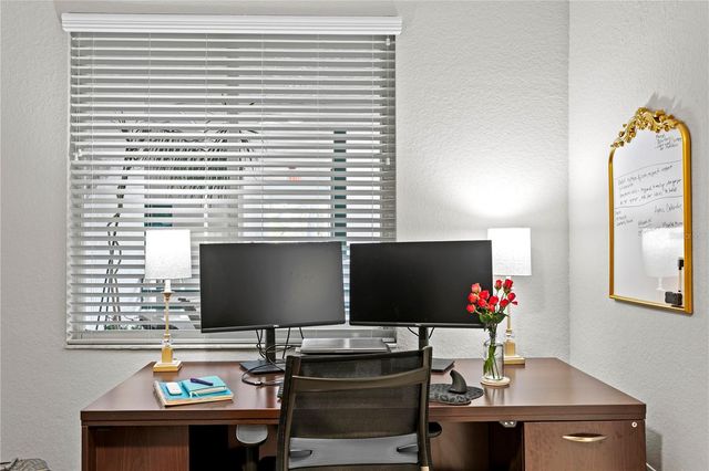 4750 DOLPHIN CAY LANE S 107, St Petersburg, FL 33711