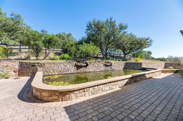 109 Ranchers Club LN, Driftwood, TX 78619