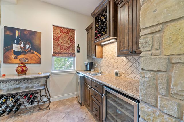 109 Ranchers Club LN, Driftwood, TX 78619