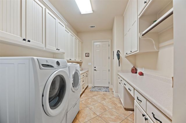 109 Ranchers Club LN, Driftwood, TX 78619