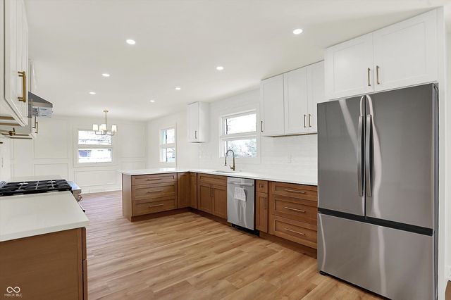 8433 Sunset Lane, Indianapolis, IN 46260