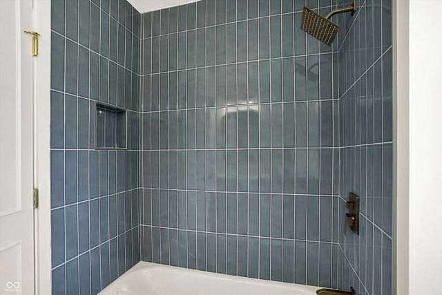 8433 Sunset Lane, Indianapolis, IN 46260