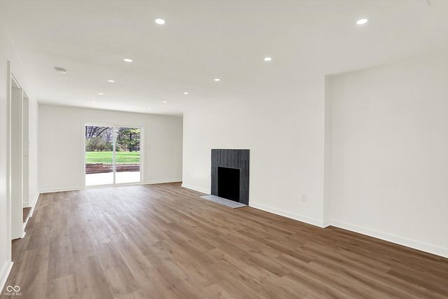 8433 Sunset Lane, Indianapolis, IN 46260