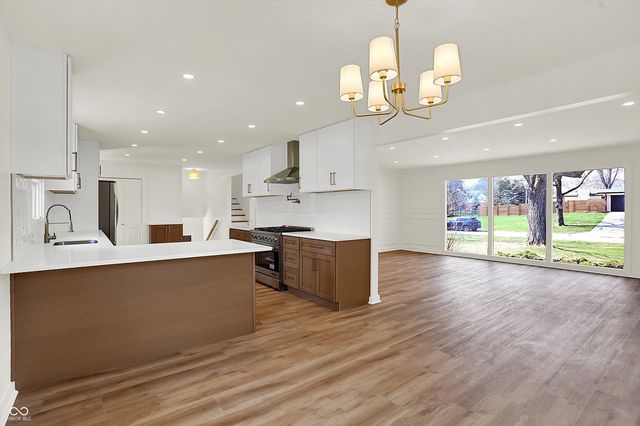 8433 Sunset Lane, Indianapolis, IN 46260