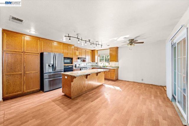 5954 Running Hills Ave, Livermore, CA 94551