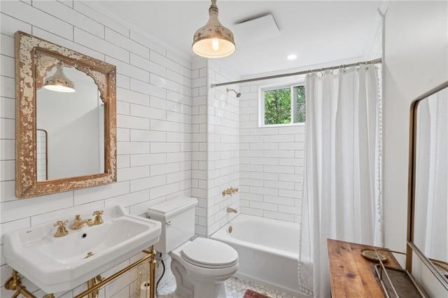 1248 Barnes Street NW, Atlanta, GA 30318