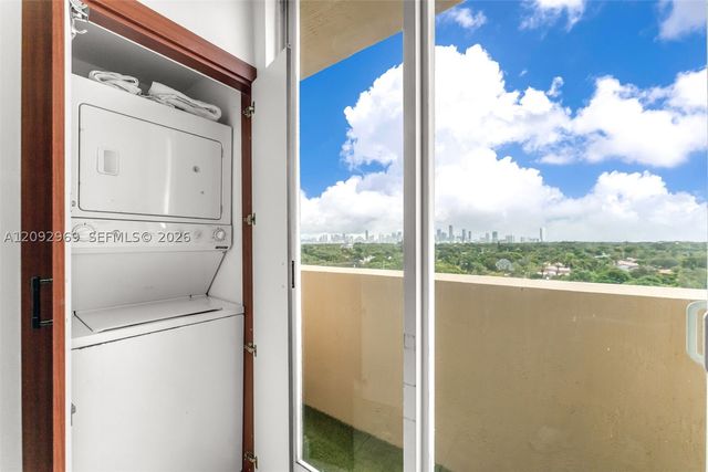 2425 SW 27th Ave 704, Miami, FL 33145