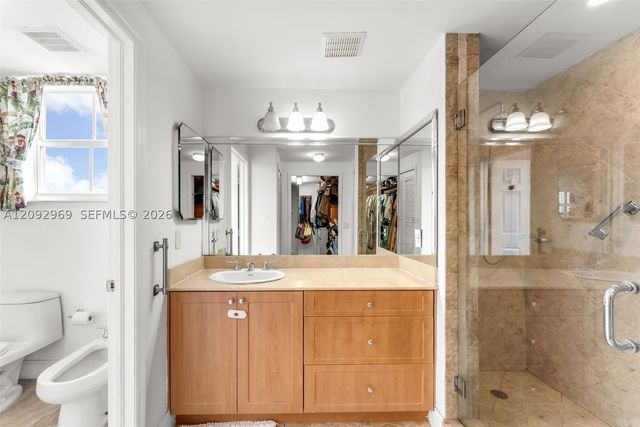 2425 SW 27th Ave 704, Miami, FL 33145