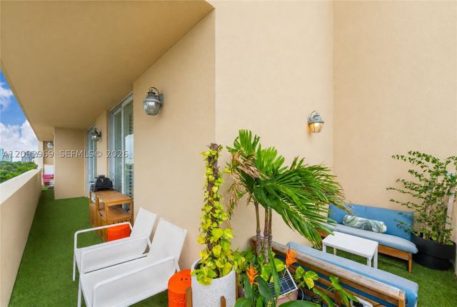 2425 SW 27th Ave 704, Miami, FL 33145