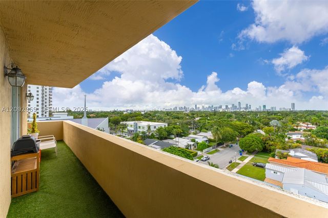 2425 SW 27th Ave 704, Miami, FL 33145