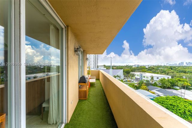 2425 SW 27th Ave 704, Miami, FL 33145
