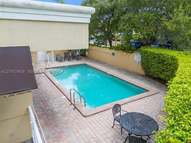 2425 SW 27th Ave 704, Miami, FL 33145