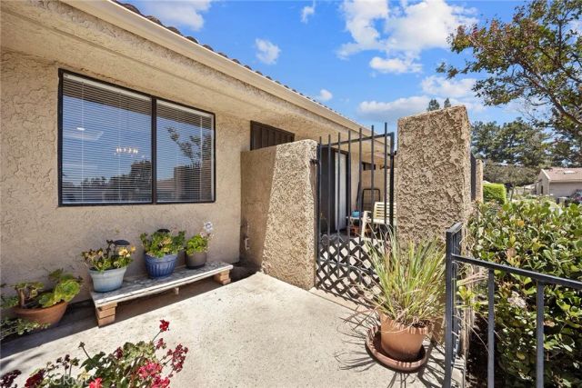 4678 Lakeview 1, Yorba Linda, CA 92886