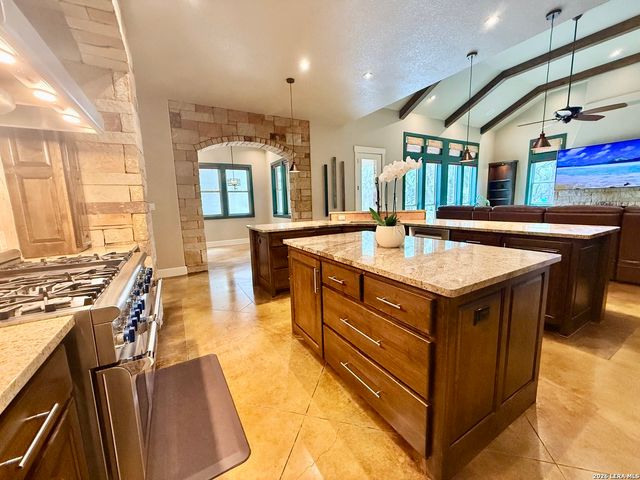 757 Copper Rim, Spring Branch, TX 78070