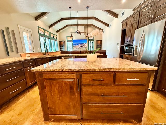 757 Copper Rim, Spring Branch, TX 78070