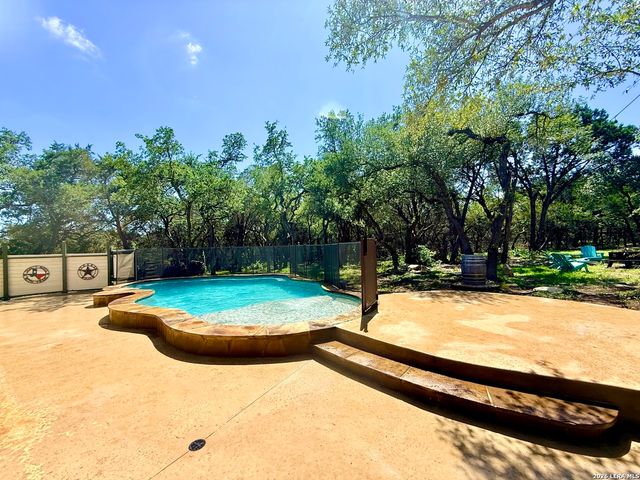 757 Copper Rim, Spring Branch, TX 78070