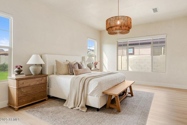 20501 E SONOQUI Boulevard, Queen Creek, AZ 85142