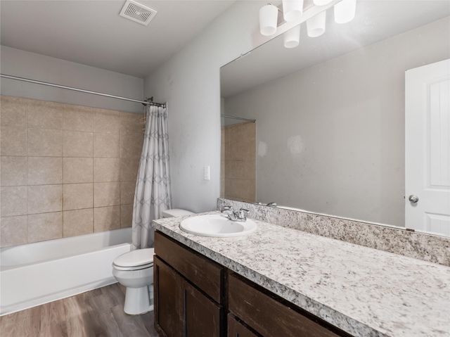 1509 Avenue A, Bay City, TX 77414
