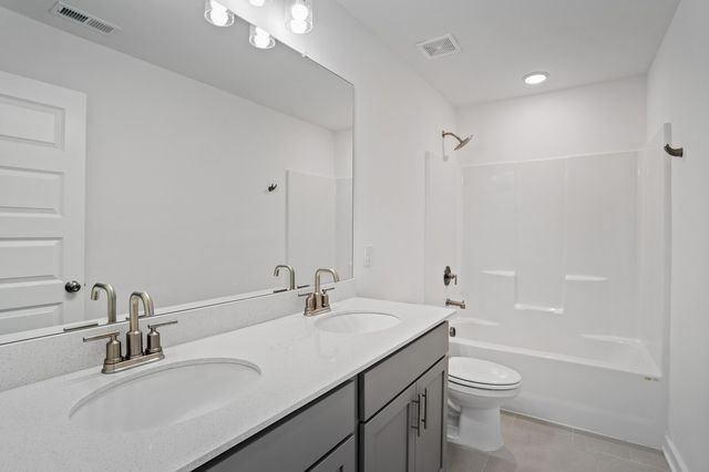 8083 Burton Drive, White House, TN 37188