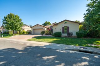 723 Woodacre Drive, Redding, CA 96002