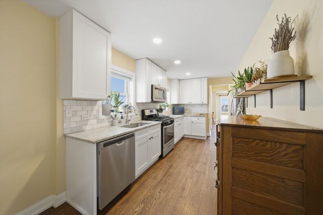 4311 W Shakespeare Avenue, Chicago, IL 60639