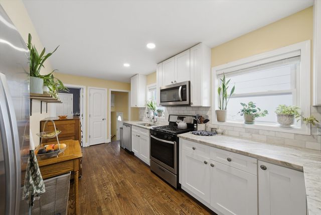 4311 W Shakespeare Avenue, Chicago, IL 60639