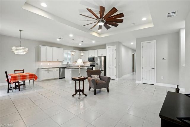 15720 Angelica DR, Alva, FL 33920