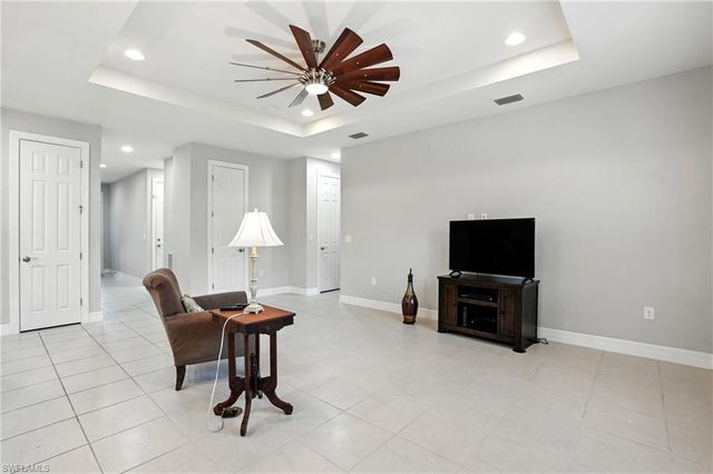 15720 Angelica DR, Alva, FL 33920