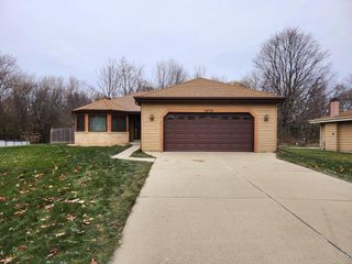 3570 W Cold Spring ROAD, Greenfield, WI 53221