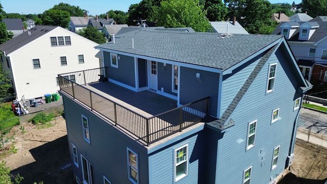 37 Cotting St 37, Medford, MA 02155