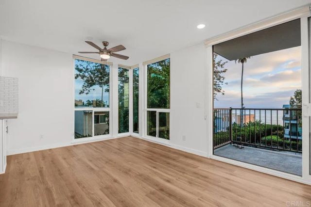 424 Stratford Court A21, Del Mar, CA 92014