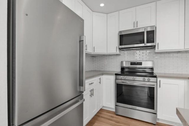 424 Stratford Court A21, Del Mar, CA 92014