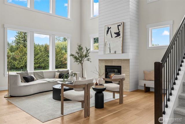 1624 Lockridge Loop E, Enumclaw, WA 98022