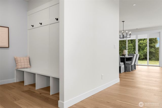 1624 Lockridge Loop E, Enumclaw, WA 98022