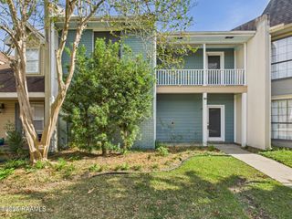 19 Courtyard Circle, Lafayette, LA 70508