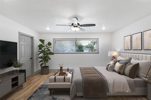 10011 Cliffwood Drive, Houston, TX 77035