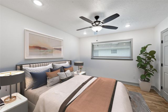 10011 Cliffwood Drive, Houston, TX 77035
