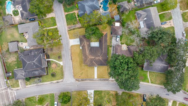 10011 Cliffwood Drive, Houston, TX 77035