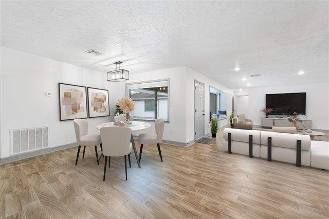 10011 Cliffwood Drive, Houston, TX 77035