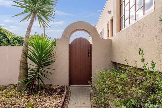 598 Miramar Avenue, San Francisco, CA 94112