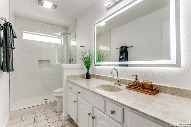 1422 Synandra, San Antonio, TX 78232