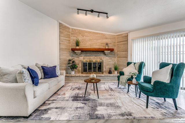1422 Synandra, San Antonio, TX 78232