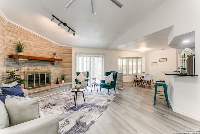 1422 Synandra, San Antonio, TX 78232