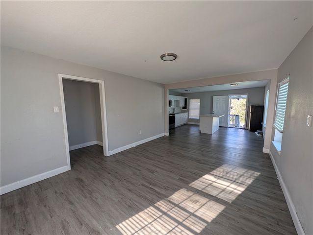 1539 10th St 1, Corpus Christi, TX 78404