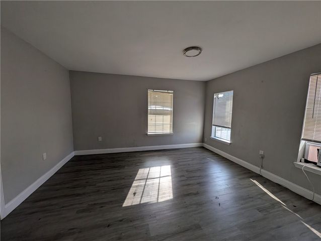 1539 10th St 1, Corpus Christi, TX 78404
