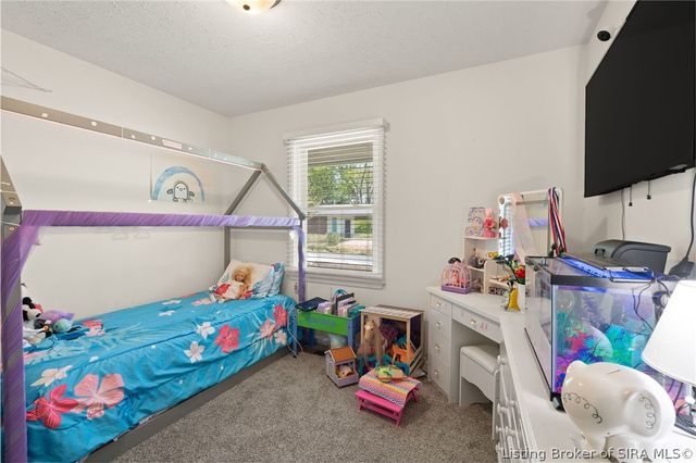 2924 Linda Drive, New Albany, IN 47150