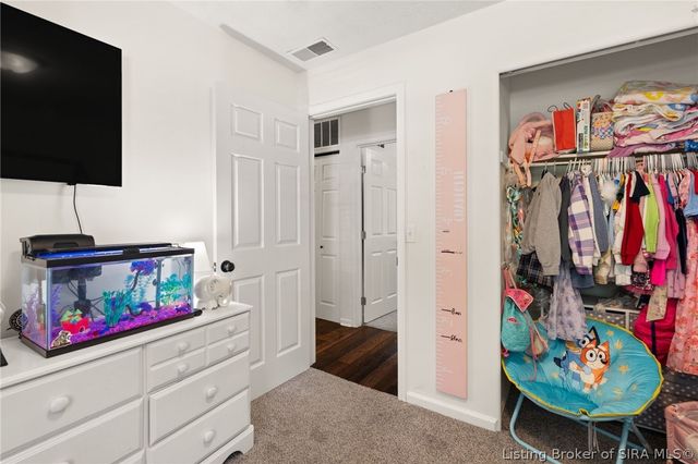 2924 Linda Drive, New Albany, IN 47150